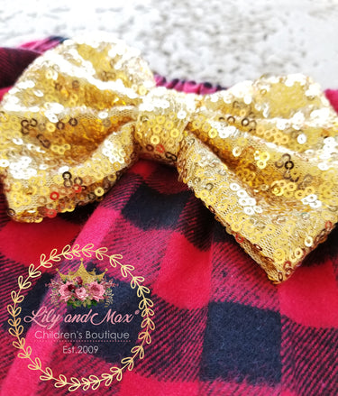 Girls Valentine's Outfit: Plaid Skirt Set with Glitter Heart