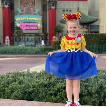 Cowgirl Dress: Halloween Costume with Hat & Sequin Bow