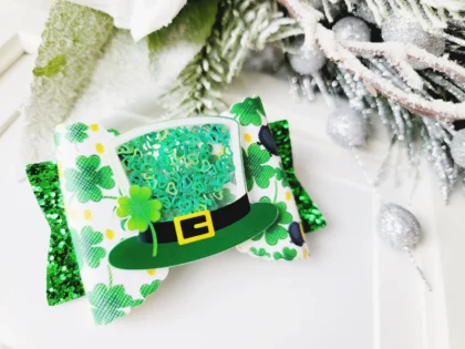 ST. PATRICK'S DAY SHAKER HAT GLITTER BOW CLIP